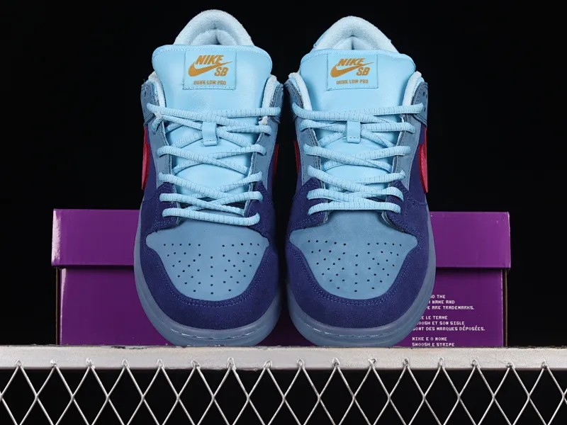 All Categories Nk SB Dunk Series Nk SB Dunk Low Low-top sneakers Run The Jewels x Nk SB Dunk Low joint model SB low-top casual sneakers DO9404-400